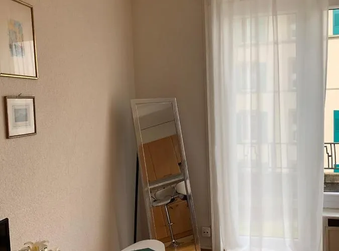 Cosy Apparemment Lausana